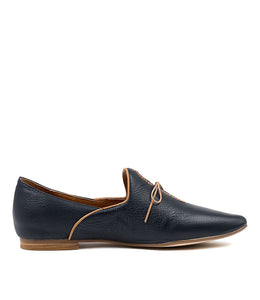 Top End Sommer Navy/Tan Leather