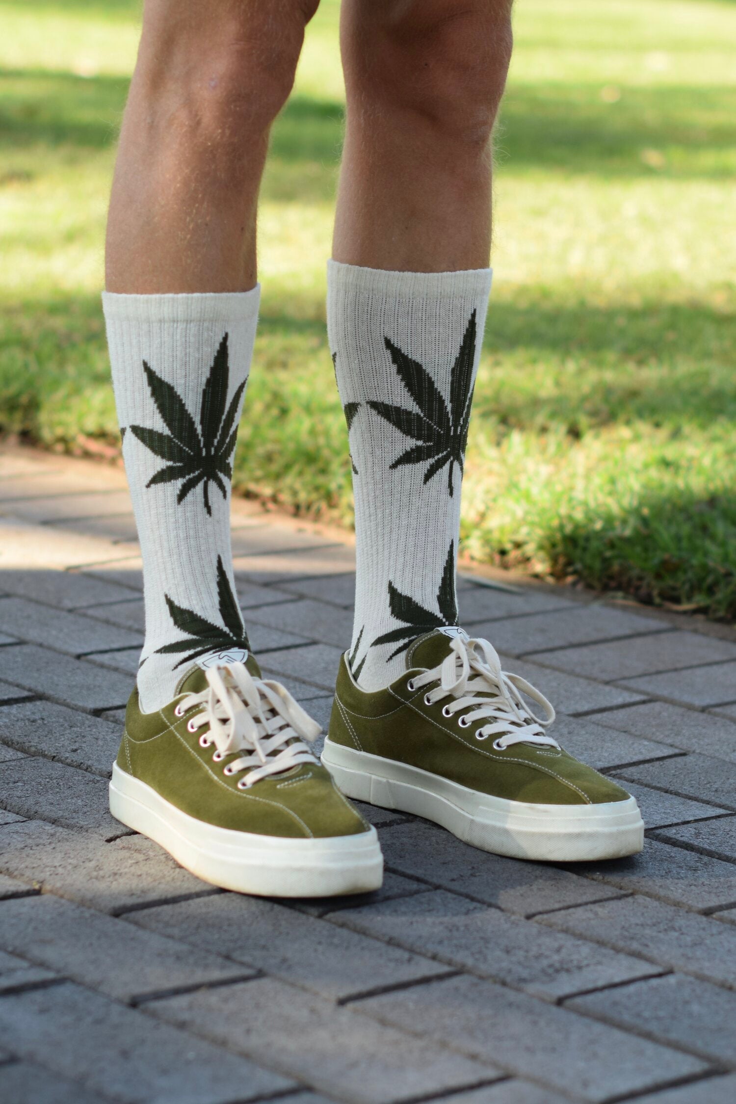 Hemp Clothing Australia Crew Socks Leaf