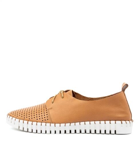 Django & Juliette Huston Sneakers Tan Leather