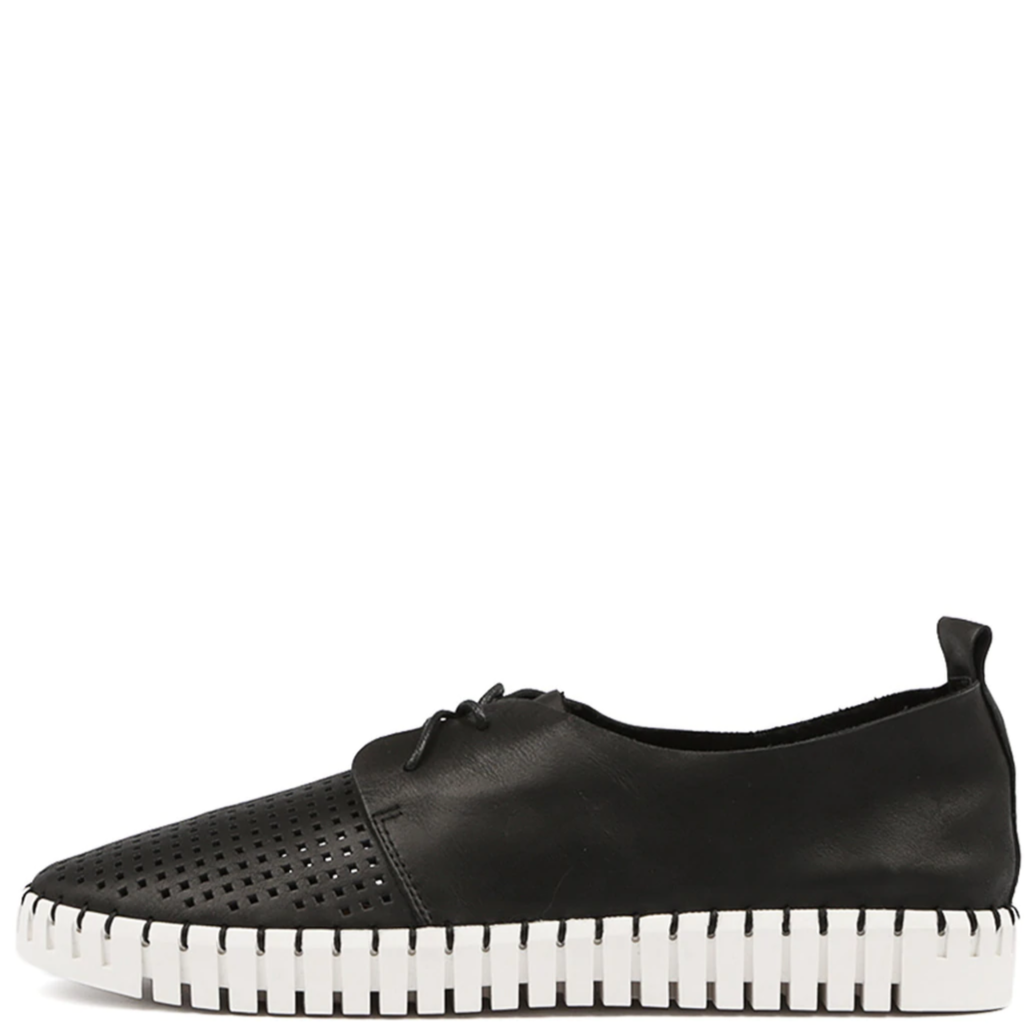 Django & Juliette Huston Sneakers Black Leather