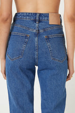 Load image into Gallery viewer, Neuw Denim Nico Straight Jeans French Blue
