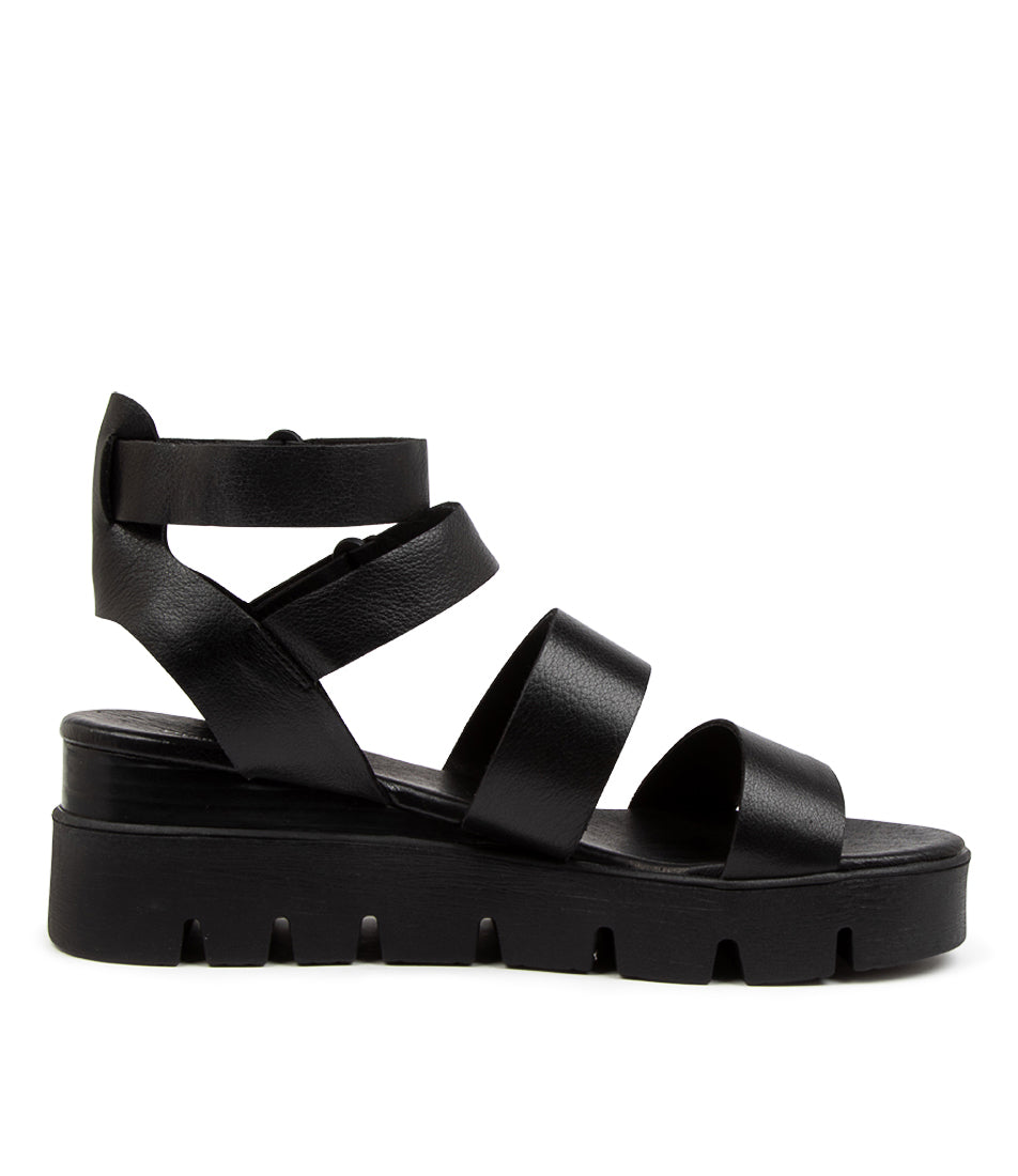 Django & Juliette Rhean Sandals Black Leather Black Sole